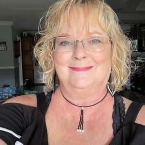 Meet your Posher, Kay